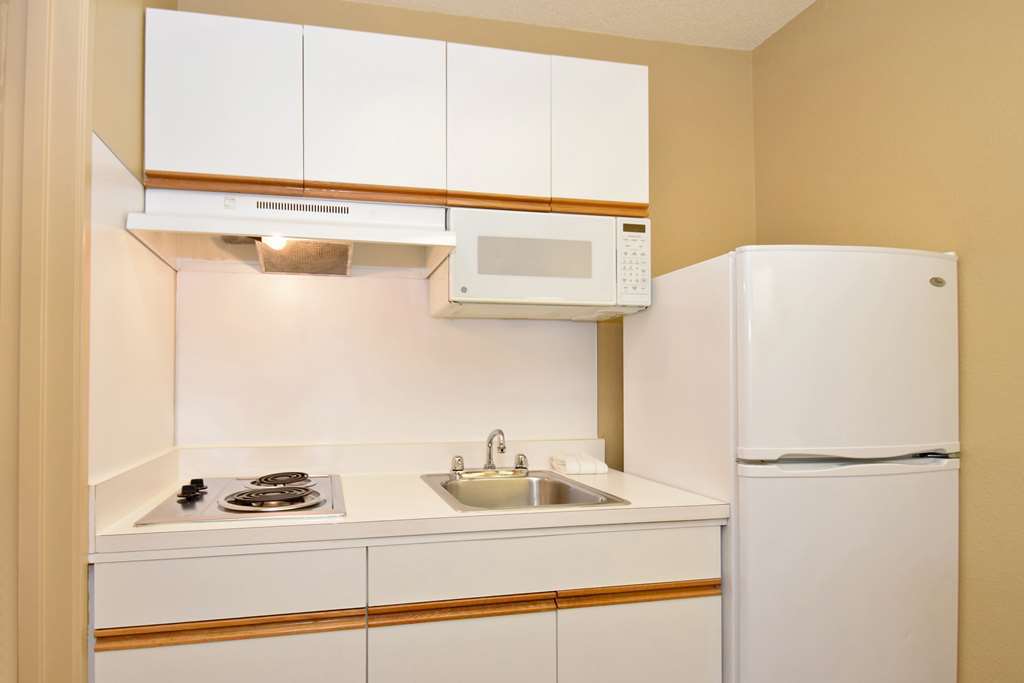 Economy Suites Dtc DEN Room photo