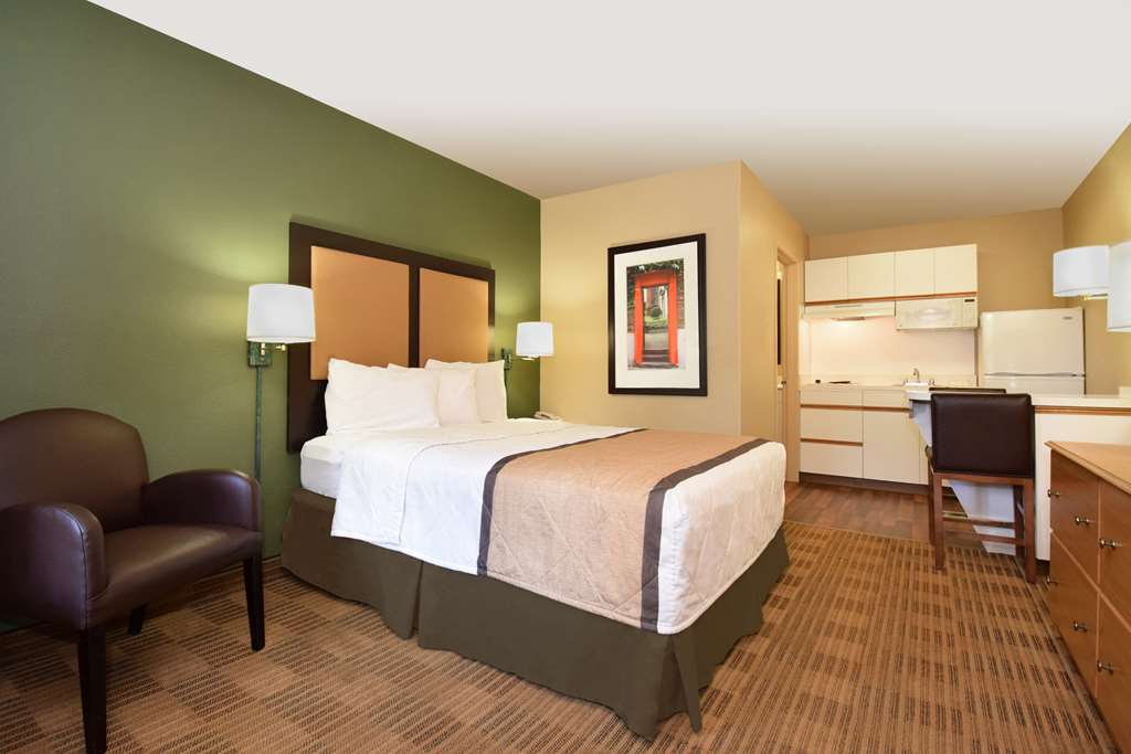 Economy Suites Dtc DEN Room photo